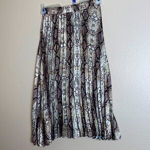 Sadie & Love Snake Print Pleated Skirt